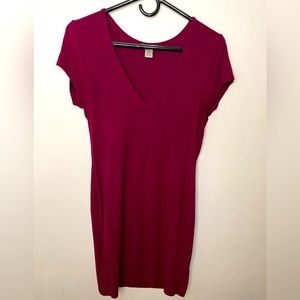 Women’s V-neck burgundy dress, size L